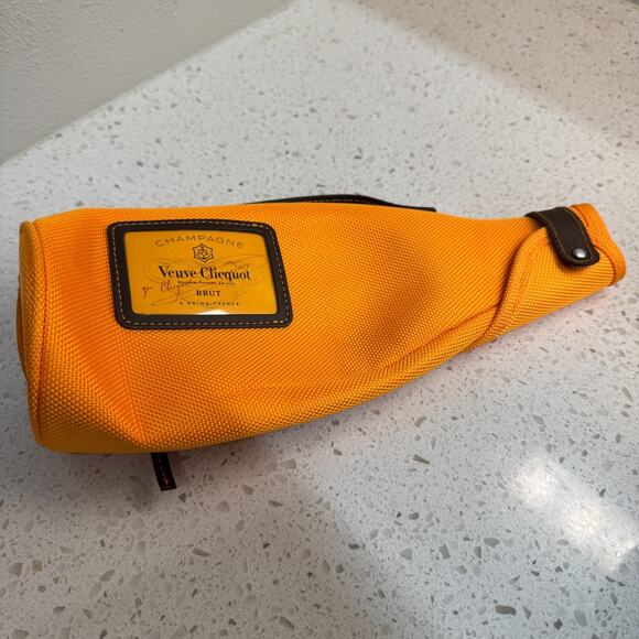 Veuve Clicquot Champagne Brut Yellow Label Ice Jacket Insulated Carry Bag Case - Picture 1 of 4